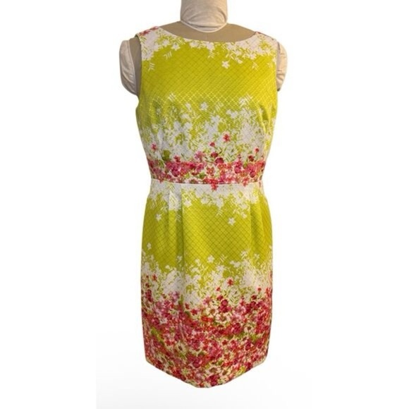 Tahari Dresses & Skirts - Floral dress Dress in Yellow and Pink